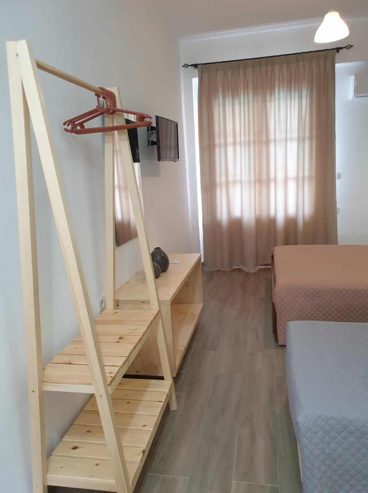 Apart-Hotel Llazari Himare Exterior photo