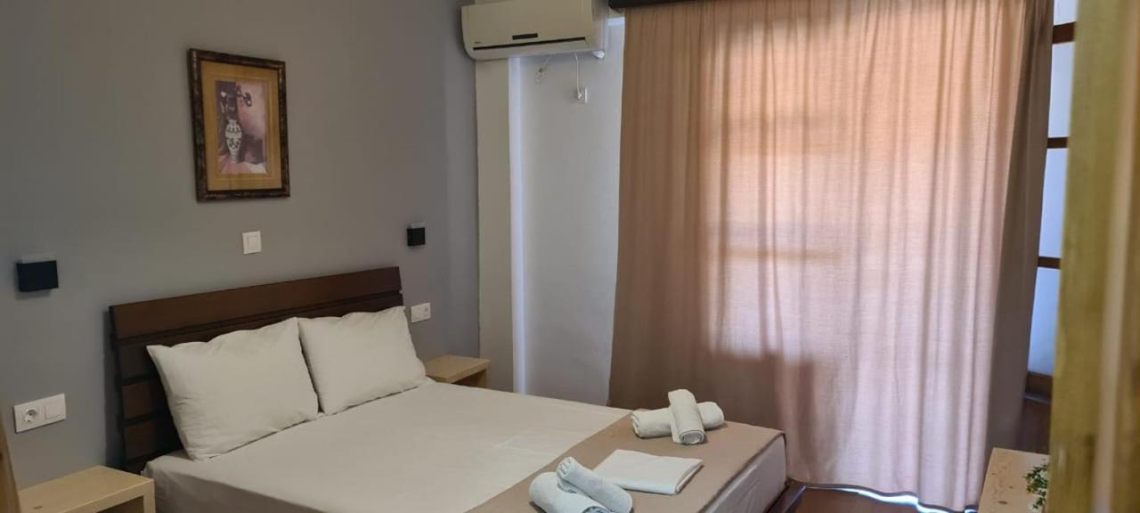 Apart-Hotel Llazari Himare Exterior photo
