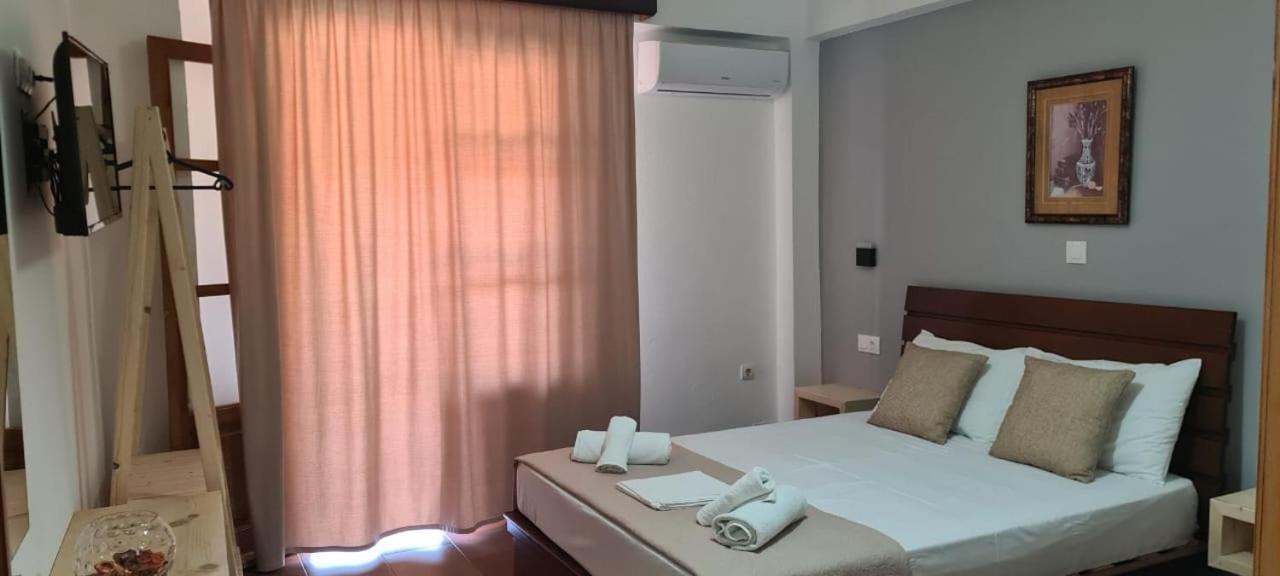 Apart-Hotel Llazari Himare Room photo
