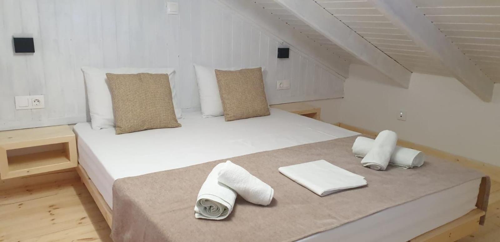 Apart-Hotel Llazari Himare Exterior photo